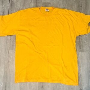 Vintage single stitch on sleeves jerzees tag Yellow T-Shirt